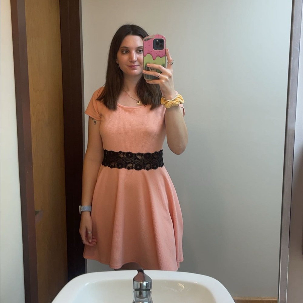 Wild Daisy Pink with Black Lace Waist Short Sleeve Short Dress L